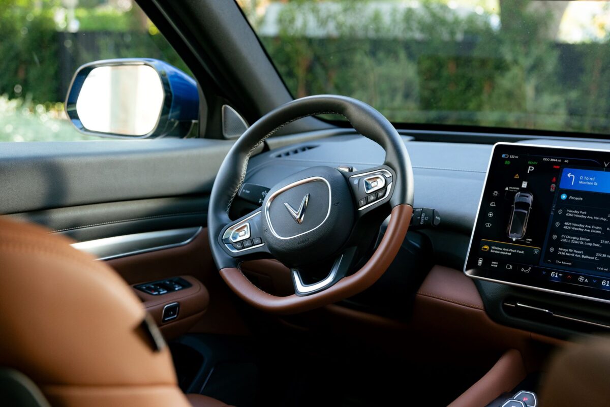 VinFast VF9