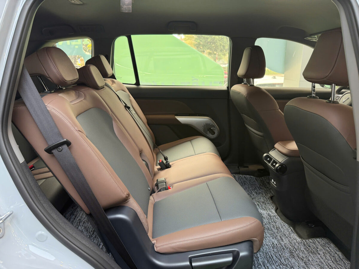 VinFast VF MPV 7